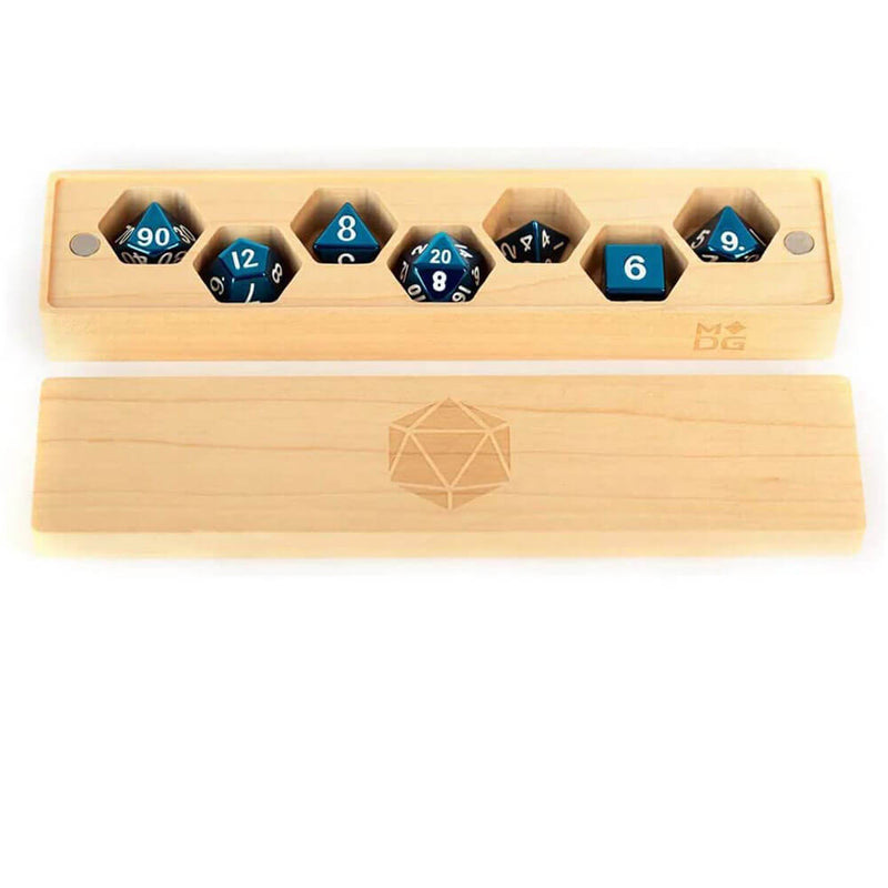 Metallisches WürfelspielPremium Wood Dice Vault